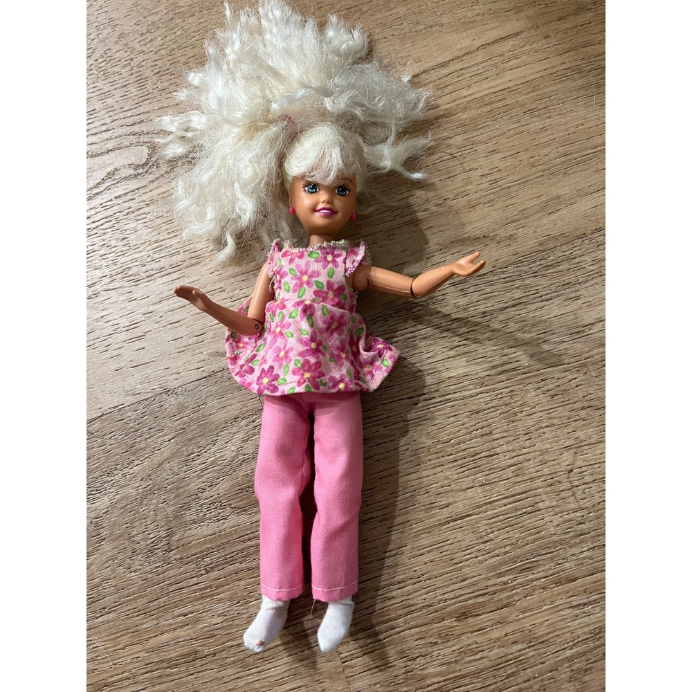 Vintage 1996 Mattel Barbie's Bicyclin Doll Stacie